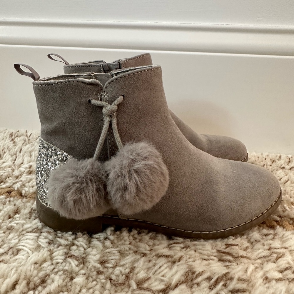 GAP Girls Boots Size 1 - Worn Once
